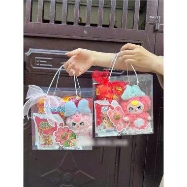 Tặng Nơ Sỉ 10-20-50 Túi Hộp Nhựa Trong Suốt Cao Cấp Đựng Quà Gấu Snack Hoa Giá 118.500 VND 9 Tặng Nơ Sỉ 10-20-50 Túi Hộp Nhựa Trong Suốt Cao Cấp Đựng Quà Gấu Snack Hoa Giá 118.500 VND 9