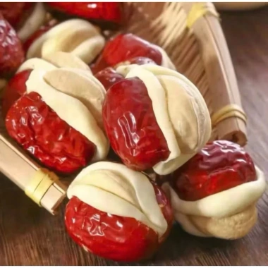 Táo Đỏ Kẹp Hạt Điều và Sữa Lạc Đà 1kg - Siêu Ngon, Giòn Tan, Thực Phẩm Lành Mạnh 3
