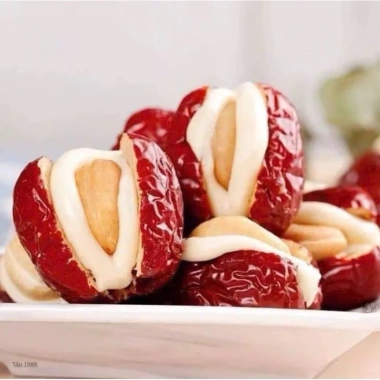 Táo Đỏ Kẹp Hạt Điều và Sữa Lạc Đà 1kg - Siêu Ngon, Giòn Tan, Thực Phẩm Lành Mạnh 4