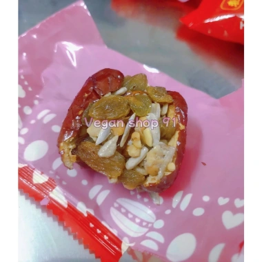 Táo Đỏ Tân Cương 500g - Hạt mè, hướng dương, đậu phộng, nho khô, óc chó - Đồ ăn vặt thuần chay, quà tặng 115k