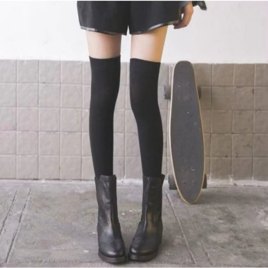 Tất bắp đùi trên đầu gối cho nàng - Thời trang sexy, siêu nhẹ, giảm giá 55.000đ