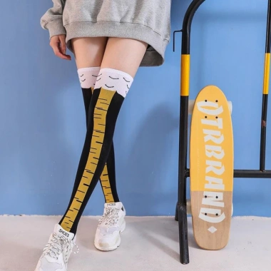 Tất chân gà 60cm Over-the-Knee cực dài, phong cách Viral TK cho CrossFit & Gym - Đen & Cam, giảm giá 48.298₫