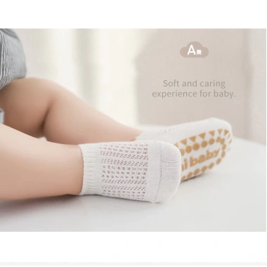Tất chống trượt bé set 3 vải lưới cotton mùa hè thoáng mát, size 0-5 tuổi, giá 80.000đ