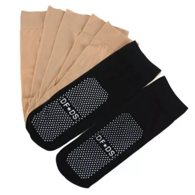 Tất da chống trơn nữ dày 10 đôi - Sỉ combo 10 đôi chỉ 48.000₫, giá gốc 60.960 2 Tất da chống trơn nữ dày 10 đôi - Sỉ combo 10 đôi chỉ 48.000₫, giá gốc 60.960 2