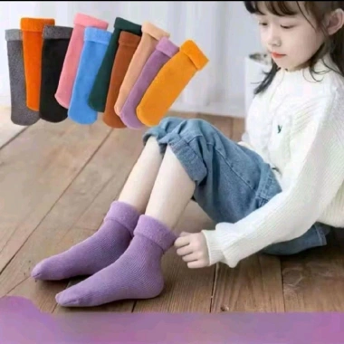 Tất lót lông cổ cao cho bé gái 2-8 tuổi - Siêu mềm, giá chỉ 18.000 VND
