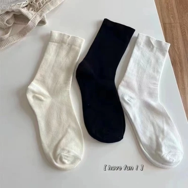 Tất nữ cổ cao Ladi OFFICIAL STORE cotton 3 màu Đen Trắng Kem, giá 7.990₫ 5