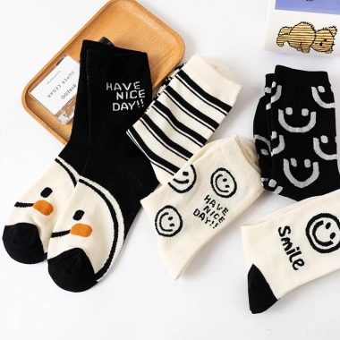 Tất Nữ Cô Cao Phong Hàn Quốc Mặt Cười Cute Đen Trắng TA30 Giá Ưu Đãi 12.000 3