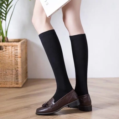 Tất nữ cổ cao, vớ dài tới đầu gối chất cotton thấm mồ hôi - phong cách Hàn Quốc, giá chỉ 12.000₫