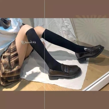 Tất nữ cổ cao, vớ dài tới đầu gối chất cotton thấm mồ hôi - phong cách Hàn Quốc, giá chỉ 12.000₫ 8 Tất nữ cổ cao, vớ dài tới đầu gối chất cotton thấm mồ hôi - phong cách Hàn Quốc, giá chỉ 12.000₫ 8