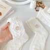 Tất trắng nữ 5 đôi, vớ cổ cao họa tiết dập nổi cotton dễ thương - Giá sỉ 69.700₫ 4