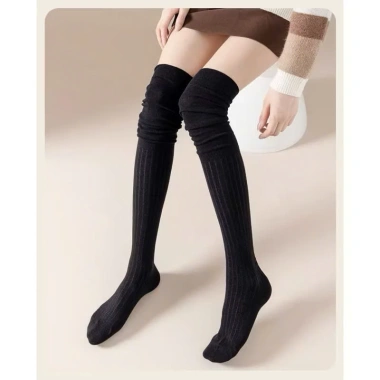 Tất vớ dài qua đầu gối dệt kim Lolita Nhật Bản và phối boot, giảm còn 39.000đ
