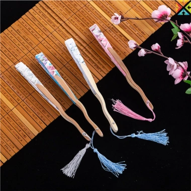 Tay Cầm Quạt Lụa Tre Gấp - Quạt phong cách Trung Hoa, trang trí tiệc cưới, quà tặng độc đáo 3