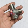 Tê cầu đai liền xiết ren G 1/2 21 dài chia nước cho bồn cầu và lavabo inox giá ưu đãi 24.610₫