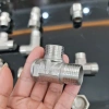 Tê ren inox 2 ren ngoài 1 ren trong cỡ 15 ren 21 1/2'' Giá chỉ 25.999đ 3