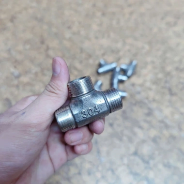 Tê ren ngoài inox phi 21 (15) - Lắp bệt, cân, lệch, giá sỉ 18.000 VNĐ 2