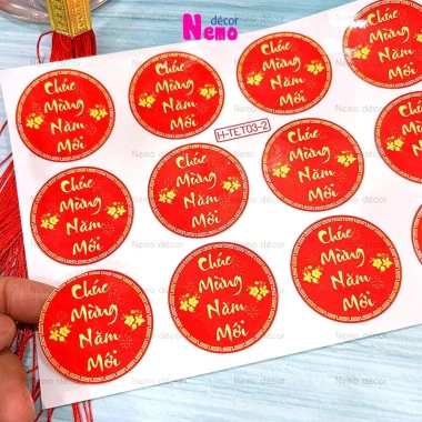 Tem Tết Chúc Mừng Năm Mới Hình Tròn - Decal Dán Trang Trí Hộp Quà, Bánh, Kẹo, Mứt - 15.800 VND Tem Tết Chúc Mừng Năm Mới Hình Tròn - Decal Dán Trang Trí Hộp Quà, Bánh, Kẹo, Mứt - 15.800 VND