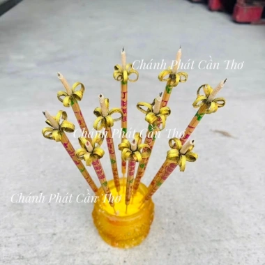 Tép 18 cây Nhang Thơm Nở Hoa Chữ Phú Quý Tài Lộc - Đốt Tết, Gia Tiên, Giá 51.000 2 Tép 18 cây Nhang Thơm Nở Hoa Chữ Phú Quý Tài Lộc - Đốt Tết, Gia Tiên, Giá 51.000 2