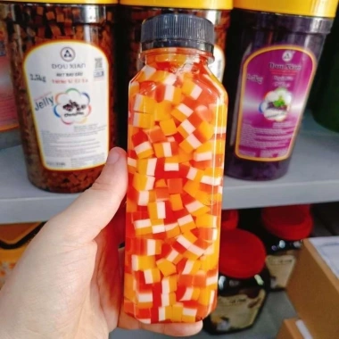 Thạch rau câu 3D dạng hạt 350g - Ngon giòn, giá ưu đãi 26.100 VND, mua ngay 2 Thạch rau câu 3D dạng hạt 350g - Ngon giòn, giá ưu đãi 26.100 VND, mua ngay 2