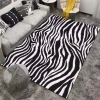 Thảm in hình ngựa vằn - Trang trí phòng ngủ, phòng khách, sofa, sàn - Giá ưu đãi 226.612₫ 5