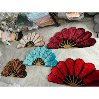 Thảm Lông Hình Quạt Siêu Mềm - Trang Trí Tết, Mịn Như Tơ, Giá chỉ 95.000 VNĐ