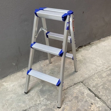 Thang nhôm gấp gọn chữ A cao cấp - Siêu nhẹ, chịu tải 150kg, giá chỉ 699.000 VNĐ