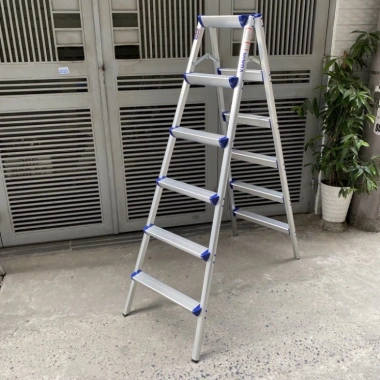 Thang nhôm gấp gọn chữ A cao cấp - Siêu nhẹ, chịu tải 150kg, giá chỉ 699.000 VNĐ