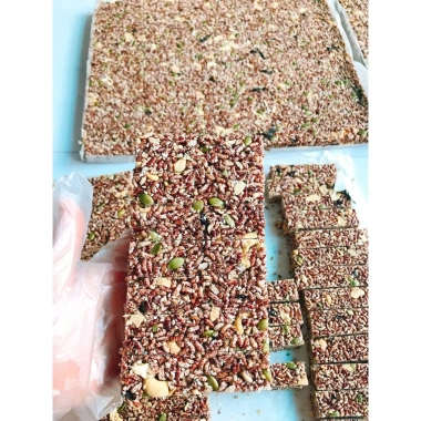 Thanh gạo lứt mix hạt và chà bông thơm ngon, dinh dưỡng, chỉ 75.000 VND 5 Thanh gạo lứt mix hạt và chà bông thơm ngon, dinh dưỡng, chỉ 75.000 VND 5