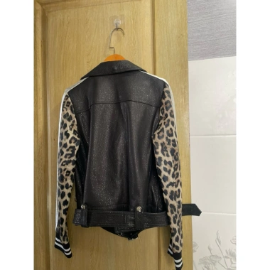 Thanh lý áo da thật LƯUoe size 38 tag vàng - Giá chỉ 1.444.444₫, giảm tới 23%