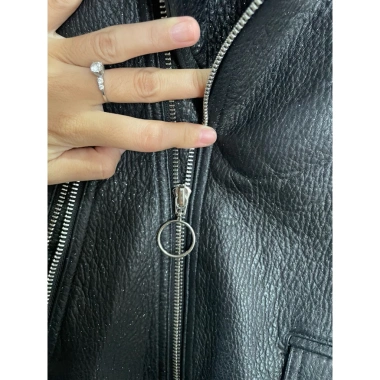 Thanh lý áo da thật LƯUoe size 38 tag vàng - Giá chỉ 1.444.444₫, giảm tới 23%