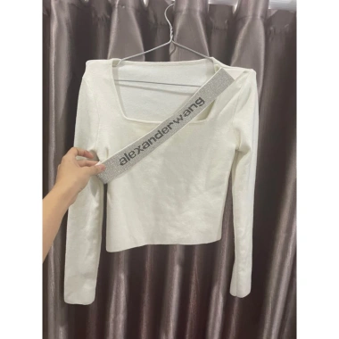 Thanh lý áo len Alexxang SZ size S màu kem - Giá chỉ 450.000đ, giảm mạnh 3