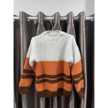 Thanh lý áo len sz M bling nhũ nhẹ - Giá chỉ 250.000đ, giảm tới 20%