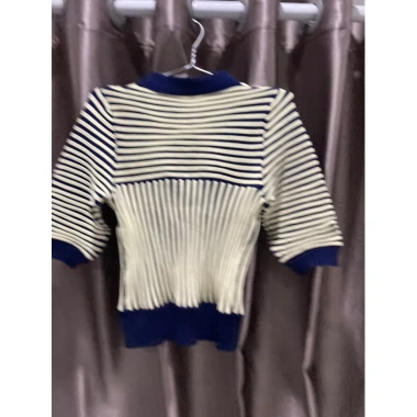 Thanh lý áo thun Montoghi dày dặn size S-M, giá chỉ 290.000 VNĐ - Giá gốc 356.700 5