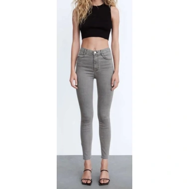 Thành lý jean Zara size 36 tương đương S - Giá ưu đãi 270.000đ, giảm từ 332.100đ
