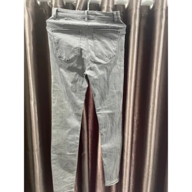 Thành lý jean Zara size 36 tương đương S - Giá ưu đãi 270.000đ, giảm từ 332.100đ 7 Thành lý jean Zara size 36 tương đương S - Giá ưu đãi 270.000đ, giảm từ 332.100đ 7