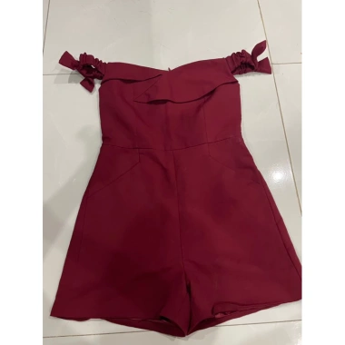 Thanh lý Jumsuite Lyn Around size XS – Giá 500.000₫, giảm từ 640.000₫