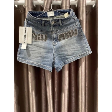 Thanh lý quần miu Newtag size S: chỉ 700.000đ, chất mịn, thiết kế hiện đại