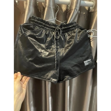 Thanh lý quần short lụa dả da SZ S, eo chun siêu thoải mái - Giá chỉ 330.000₫