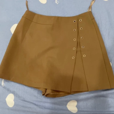 Thanh lý quần váy size S eo 70 - Giá chỉ 400.000đ, giảm 20% nhanh tay