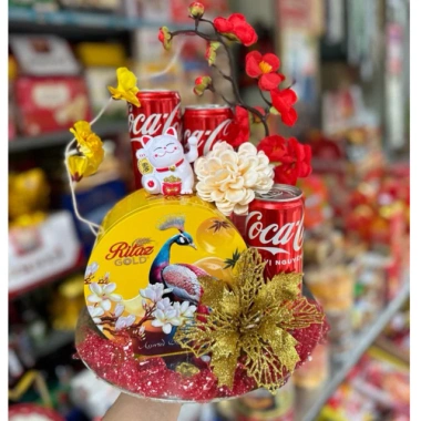 Tháp bánh kẹo trang trí dâng lễ Tết sang trọng - Giá ưu đãi 150.000 VNĐ sỉ