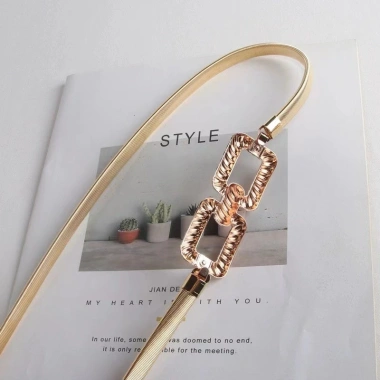 Thắt Lưng Nữ Retro Kim Loại Hình Học Vàng Bạc - Sang Trọng, Nhẹ, Giá 58,441₫ 3 Thắt Lưng Nữ Retro Kim Loại Hình Học Vàng Bạc - Sang Trọng, Nhẹ, Giá 58,441₫ 3
