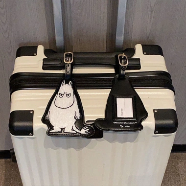 Thẻ hành lý Moomin Yamei Nhật Bản Dễ Thương PU Thêu – Mặt Dây Chuyền Vali Máy Bay Chống Mất
