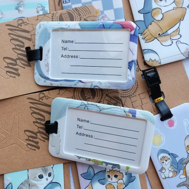 Thẻ Hành Lý Vỏ Cứng Snoopy Charlie Puppy - Kéo Thẻ Máy Bay, Dây Chuyền Tên 0KEA