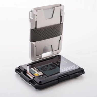 Thẻ RFID Kim Loại Mecha Style Nam Ngoại Trời Ví Nhôm Đa Năng Chống Trộm 2.024
