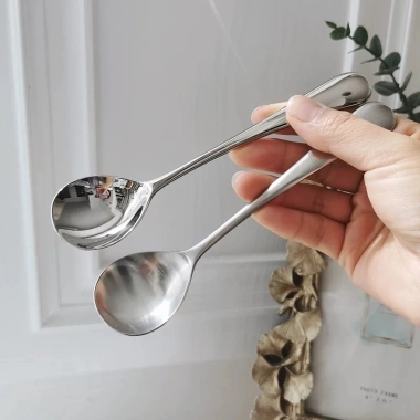 Thìa bé inox 316 Vogue Ella đúc nguyên khối ăn cơm cháo sup - Giá chỉ 49.000 VND giảm từ 63.210 2 Thìa bé inox 316 Vogue Ella đúc nguyên khối ăn cơm cháo sup - Giá chỉ 49.000 VND giảm từ 63.210 2