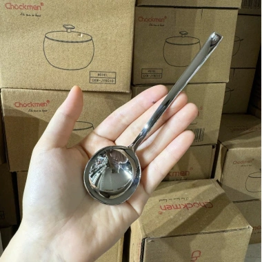 Thìa đầu tròn tay cầm dẹp uốn Vogue Ella inox 18/10 ăn cơm phở bún giá 48.000đ 10 Thìa đầu tròn tay cầm dẹp uốn Vogue Ella inox 18/10 ăn cơm phở bún giá 48.000đ 10