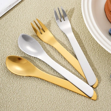 Thìa Nhỏ Oukeai Thép Không Gỉ Nhật Bản – Xiên Tay Cầm, Cà Phê, Kem, Bánh – 15.015₫