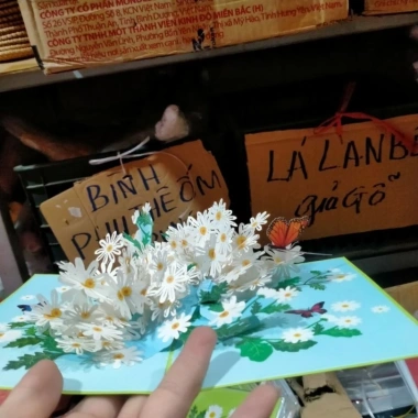 Thiệp 3D Dựng Giấy Nổi Vườn Hoa Xuyến Chi Pop Up Card Giá Ưu Đãi 39.000 VND