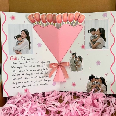 Thiệp bó hoa 8/3 - Quà tặng phụ nữ Việt, mẹ, cô giáo, người yêu, vợ chỉ 15.000 VND (giá gốc 18.600 VND)