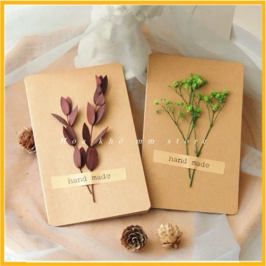 Thiệp Giấy Vintage Gắn Hoa Khô Kraf Trắng - Sinh Nhật, Valentine, 8/3 - 7.000₫