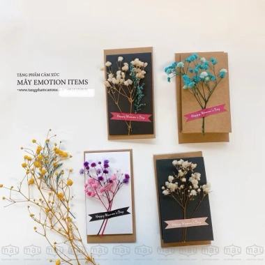 Thiệp hoa khô handmade tặng tình yêu kèm phong thư hoa baby màu ngẫu nhiên - 20.000₫